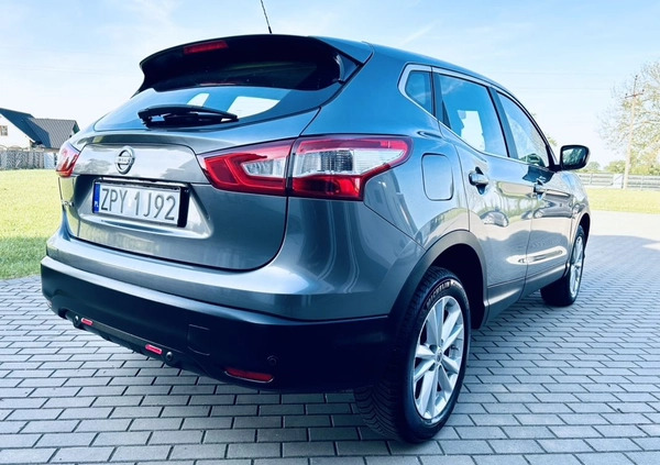 Nissan Qashqai cena 48900 przebieg: 134000, rok produkcji 2014 z Wieruszów małe 154